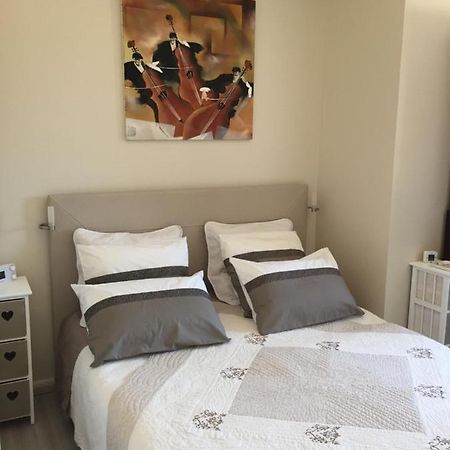 La Roseraie résidence près de Vichy Charmeil Extérieur photo