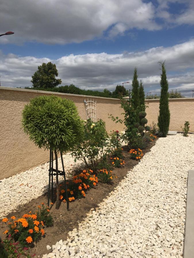 La Roseraie résidence près de Vichy Charmeil Extérieur photo