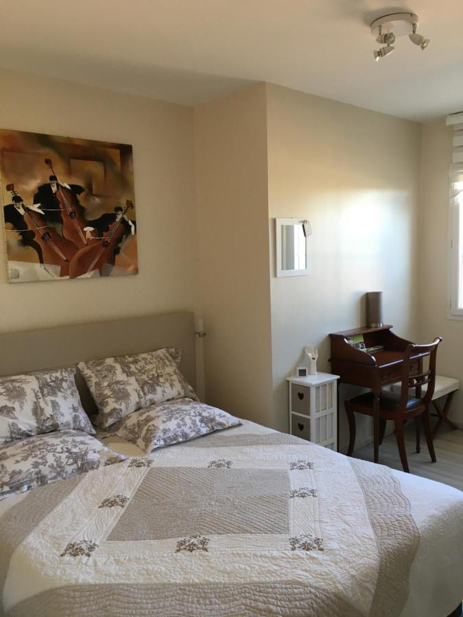 La Roseraie résidence près de Vichy Charmeil Extérieur photo